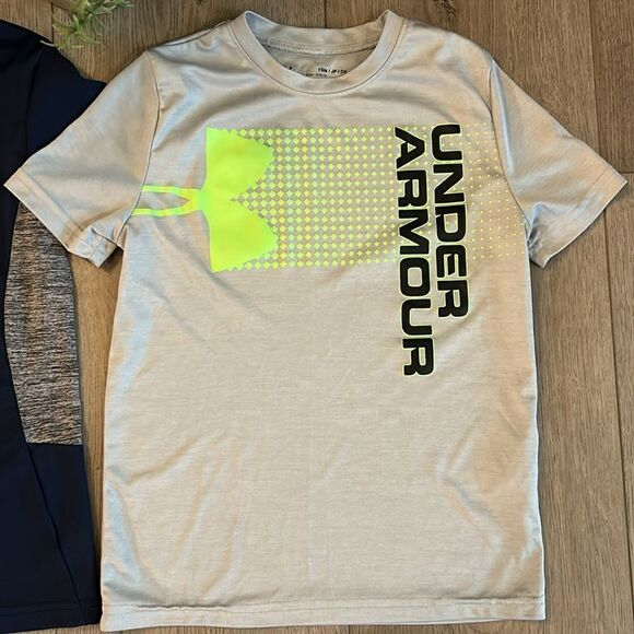 ((3 PIECE)) BOYS NIKE UNDER ARMOUR CHAMPION SHORT SLEEVE TEE BUNDLE SIZE SMALL - Picture 3 of 4